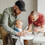 Hoe regelmatig luiers verschonen vaders een ouderschapsbrein geeft