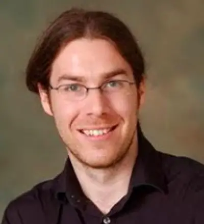 Simon McCarthy-Jones