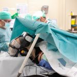 Virtual reality vermindert angst bij chirurgie met lokale verdoving