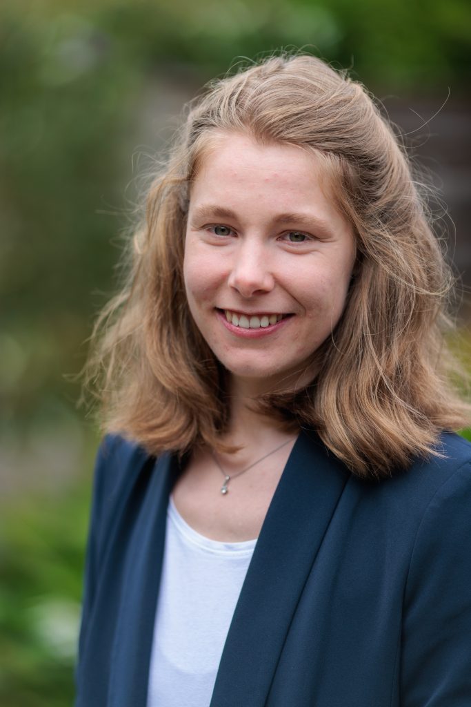 Kiri van den Wall-Bake